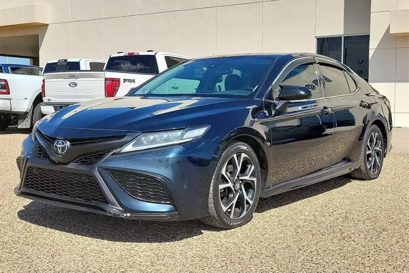 2021 Toyota Camry XSE photo 1