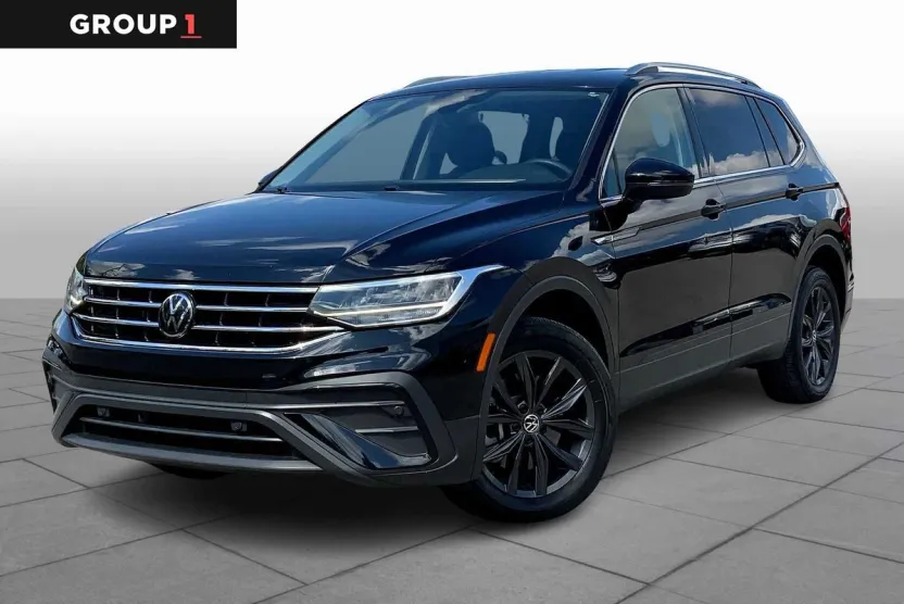 2024 Volkswagen Tiguan SE Wolfsburg Edition photo 1