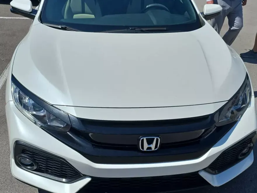 2018 Honda Civic EX Hatchback photo 1
