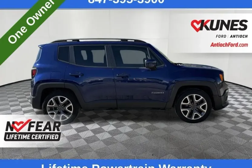 2017 Jeep Renegade Latitude Sport photo 1