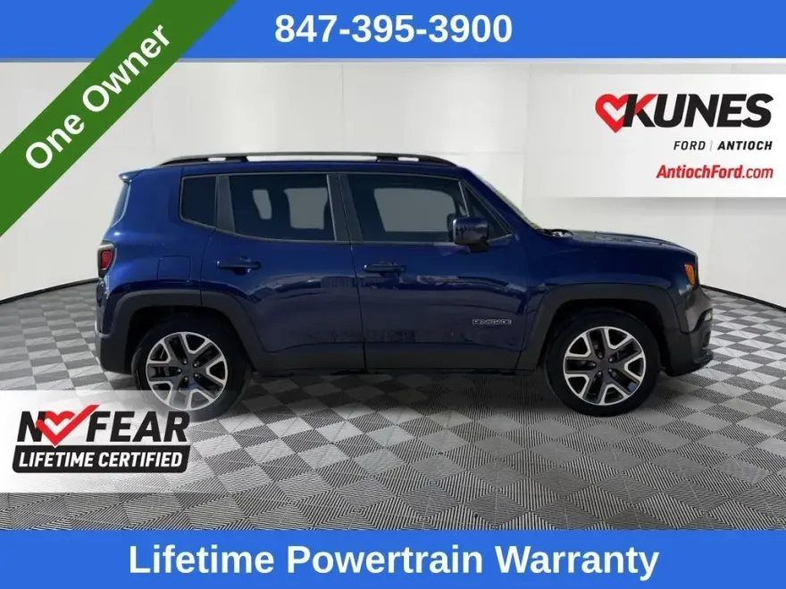 2017 Jeep Renegade Latitude Sport photo 1