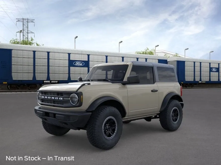 2025 Ford Bronco Base photo 1