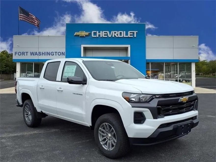 2026 Chevrolet Colorado LT photo 1