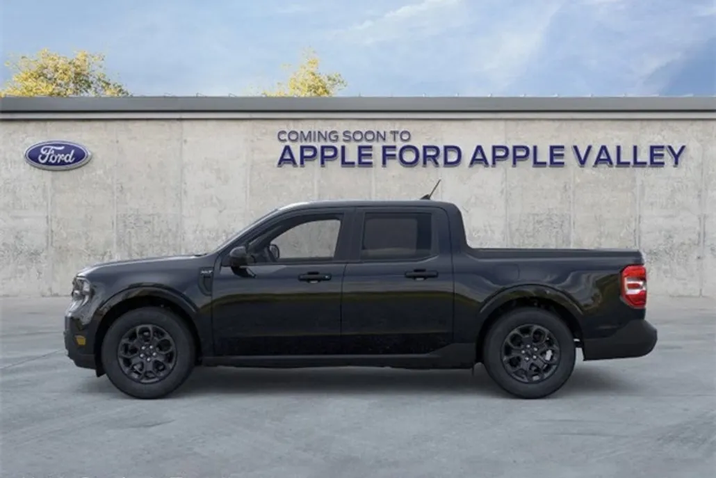 2025 Ford Maverick XLT photo 1