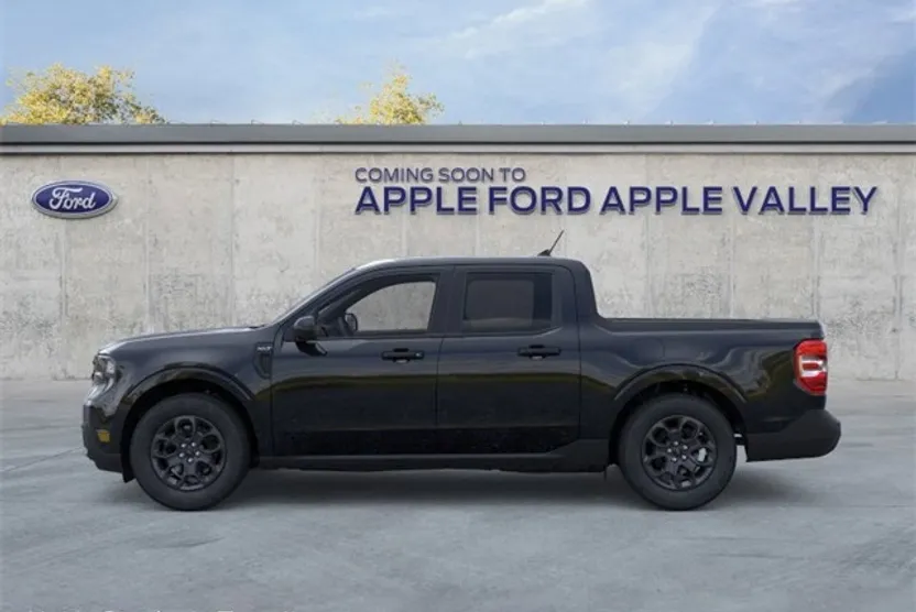 2025 Ford Maverick XLT photo 1