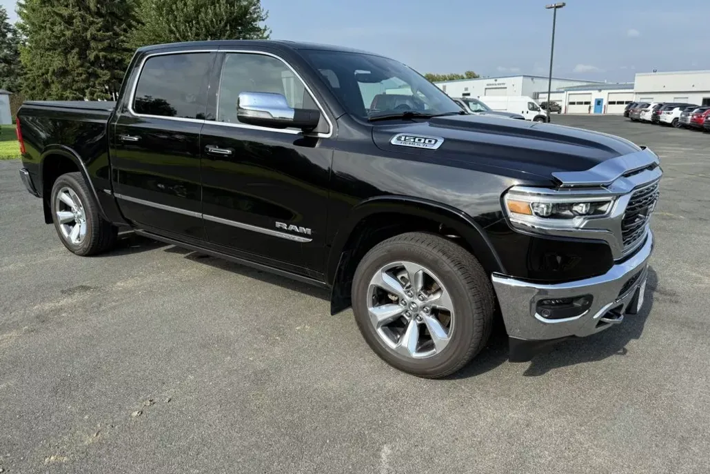 2020 Ram 1500 Limited photo 1