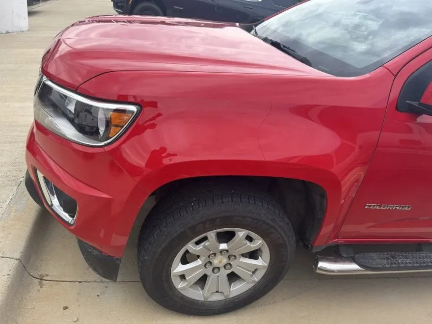 2018 Chevrolet Colorado LT photo 1