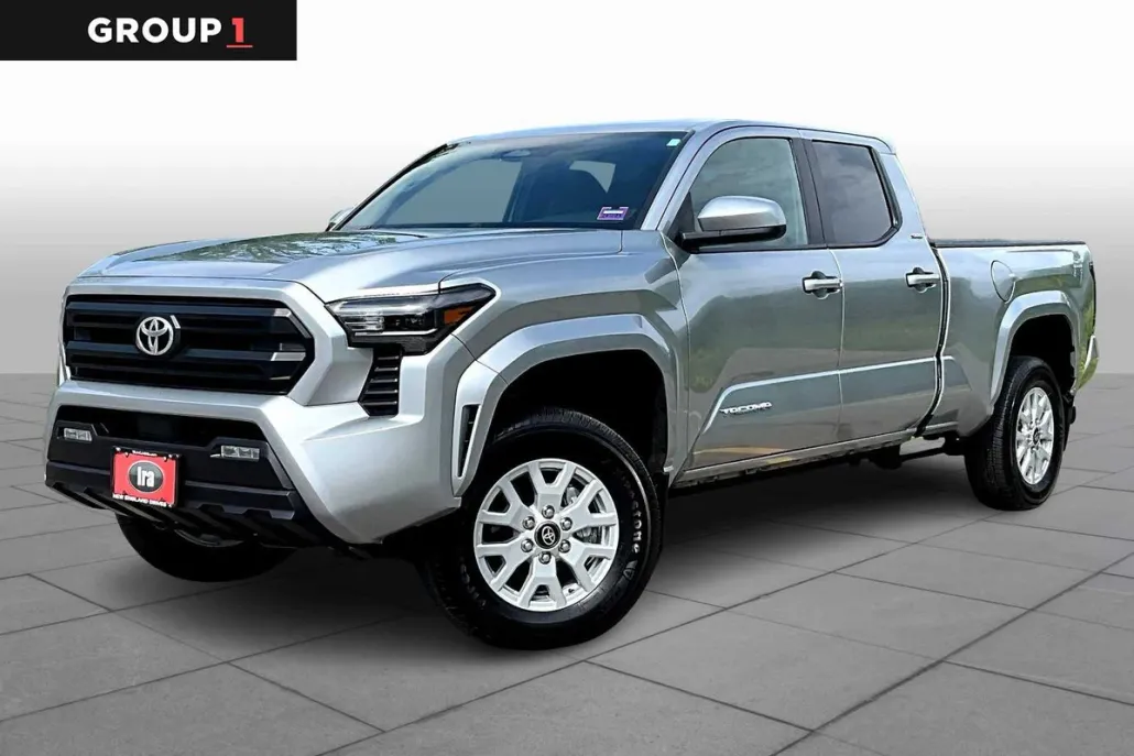 2024 Toyota Tacoma SR5 4x4 photo 1