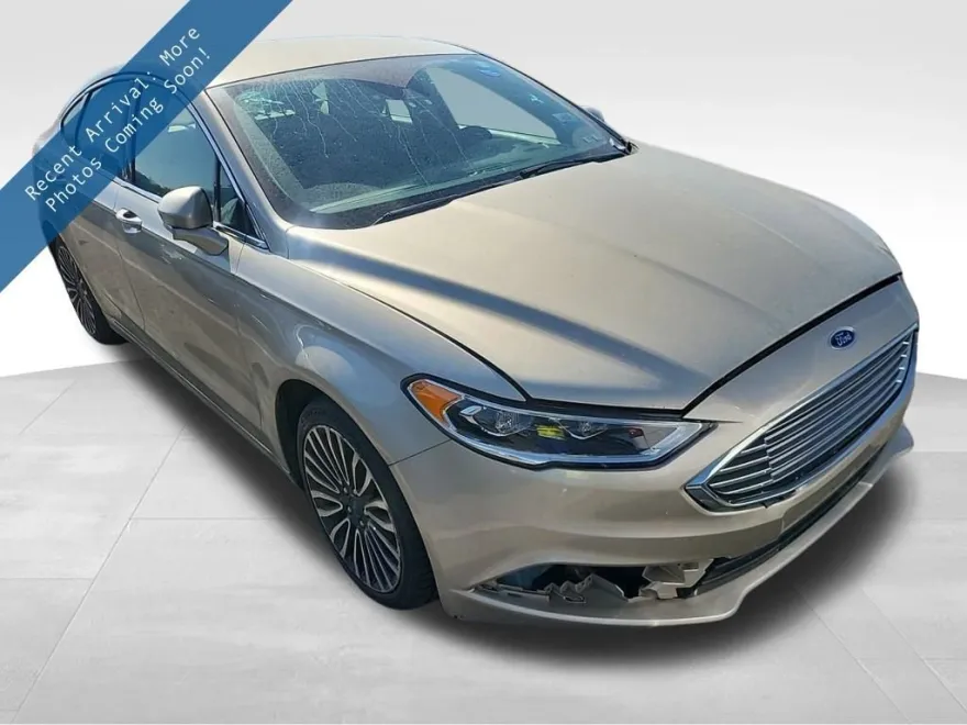 2018 Ford Fusion SE photo 1