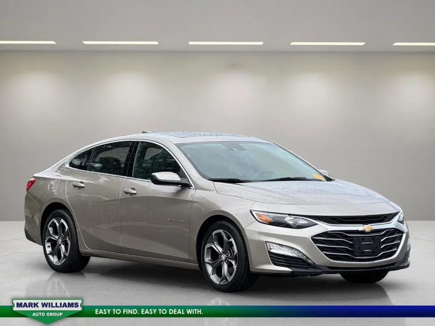2023 Chevrolet Malibu 1LT photo 1