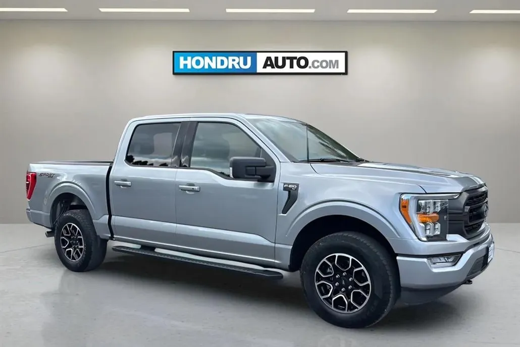 2023 Ford F-150 XLT photo 1