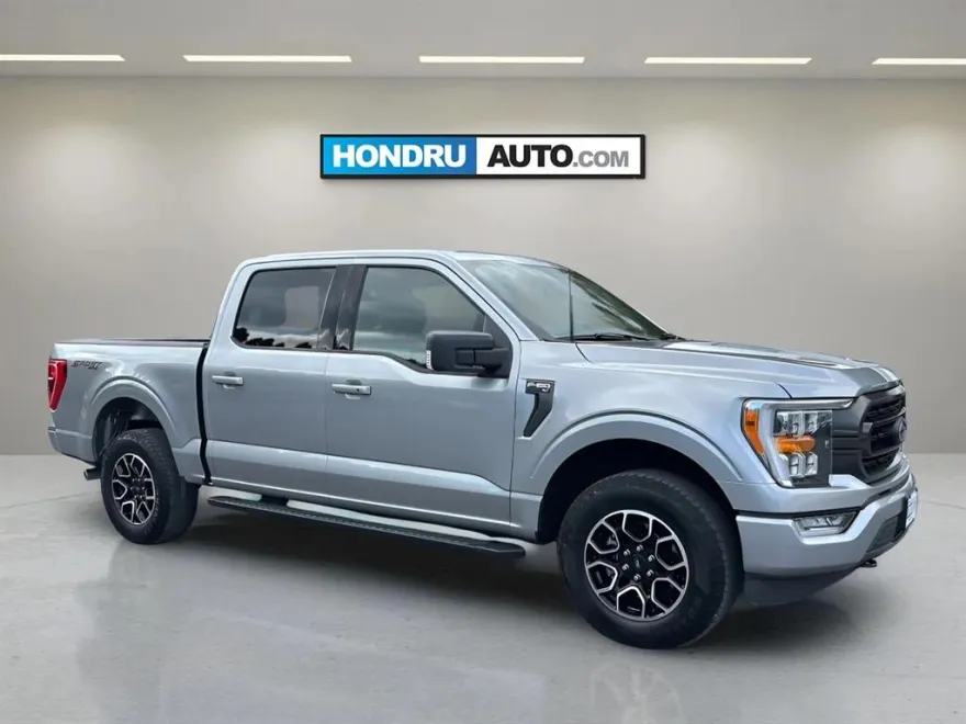 2023 Ford F-150 XLT photo 1