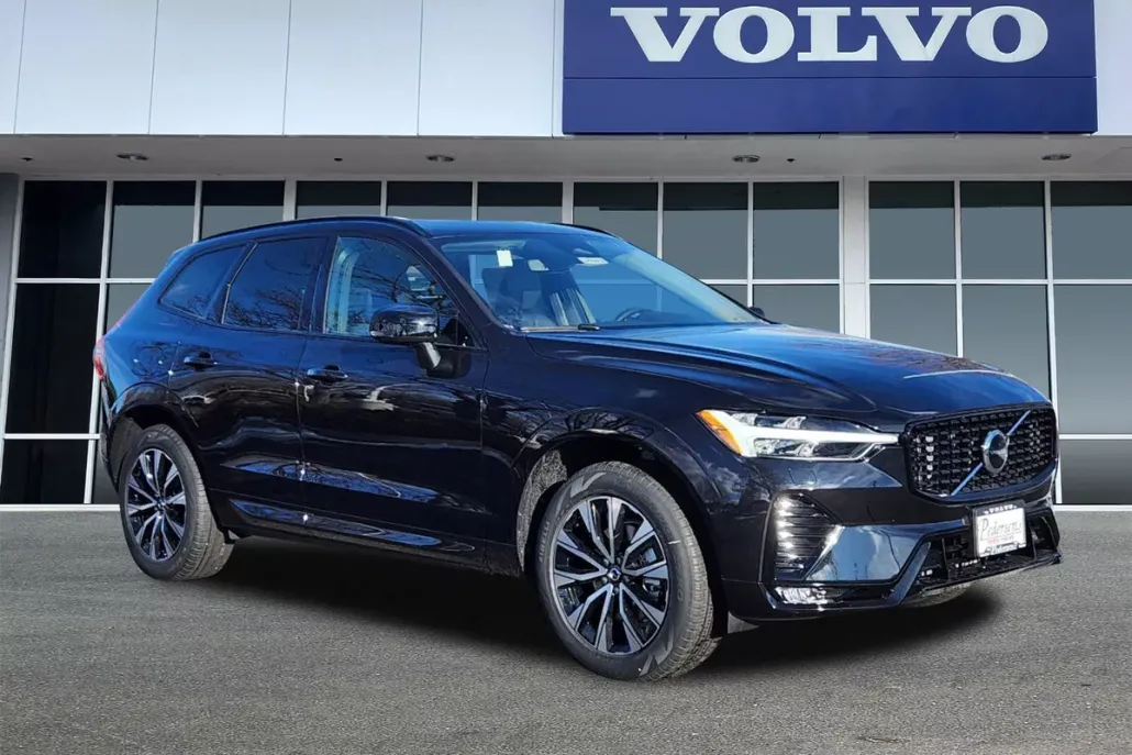 2025 Volvo XC60 B5 Core photo 1