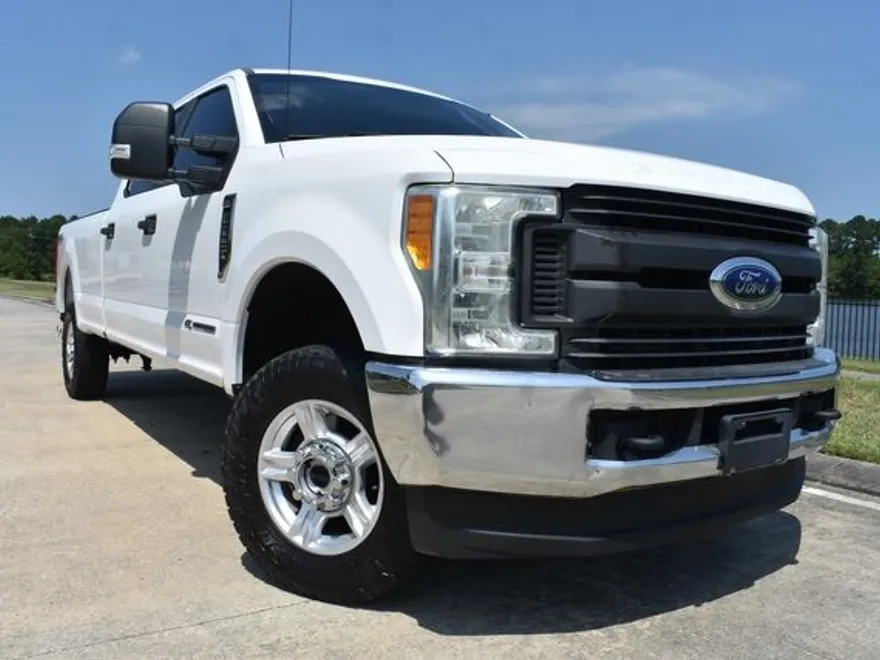 2017 Ford F-250 XL FX4 photo 1