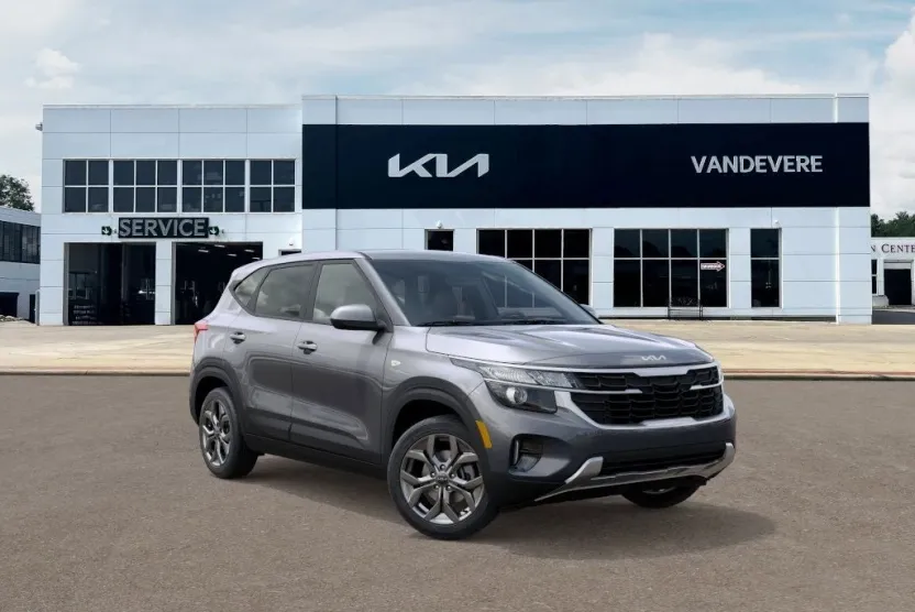 2026 Kia Seltos LX photo 1