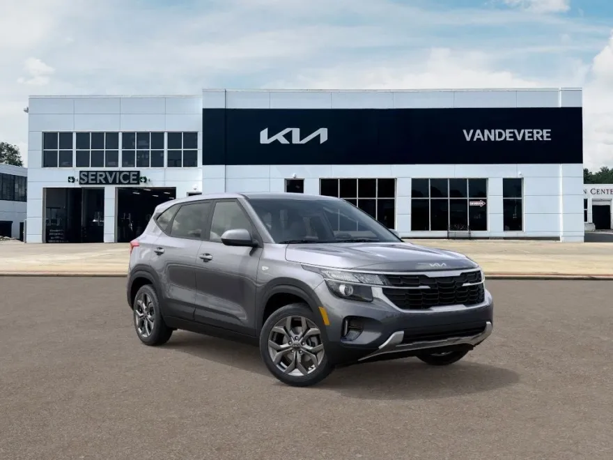 2026 Kia Seltos LX photo 1