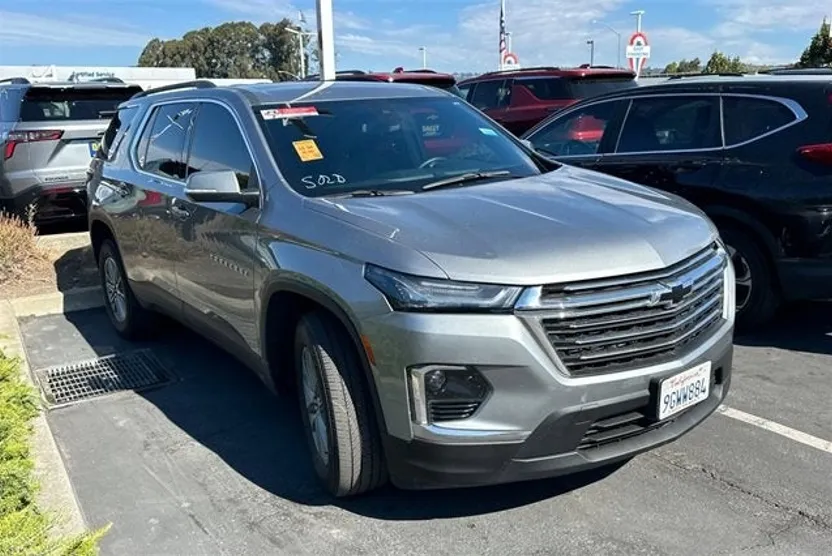 2023 Chevrolet Traverse Cloth photo 1