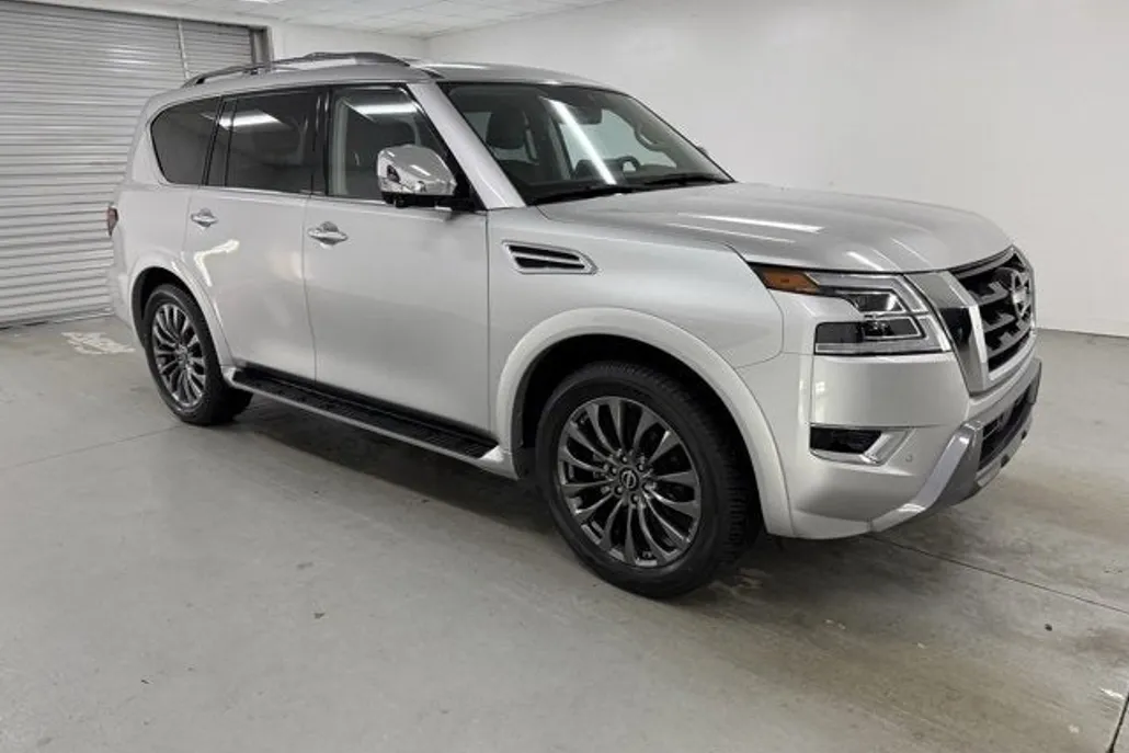 2024 Nissan Armada Platinum photo 1