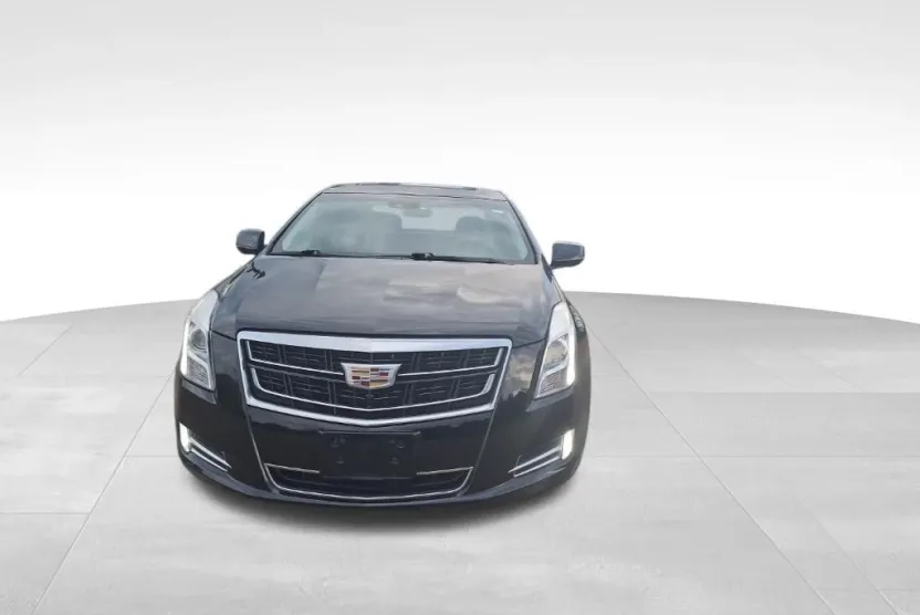 2016 Cadillac XTS Luxury photo 1