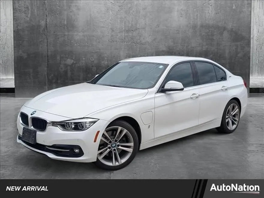 2018 Bmw 330e Sedan photo 1