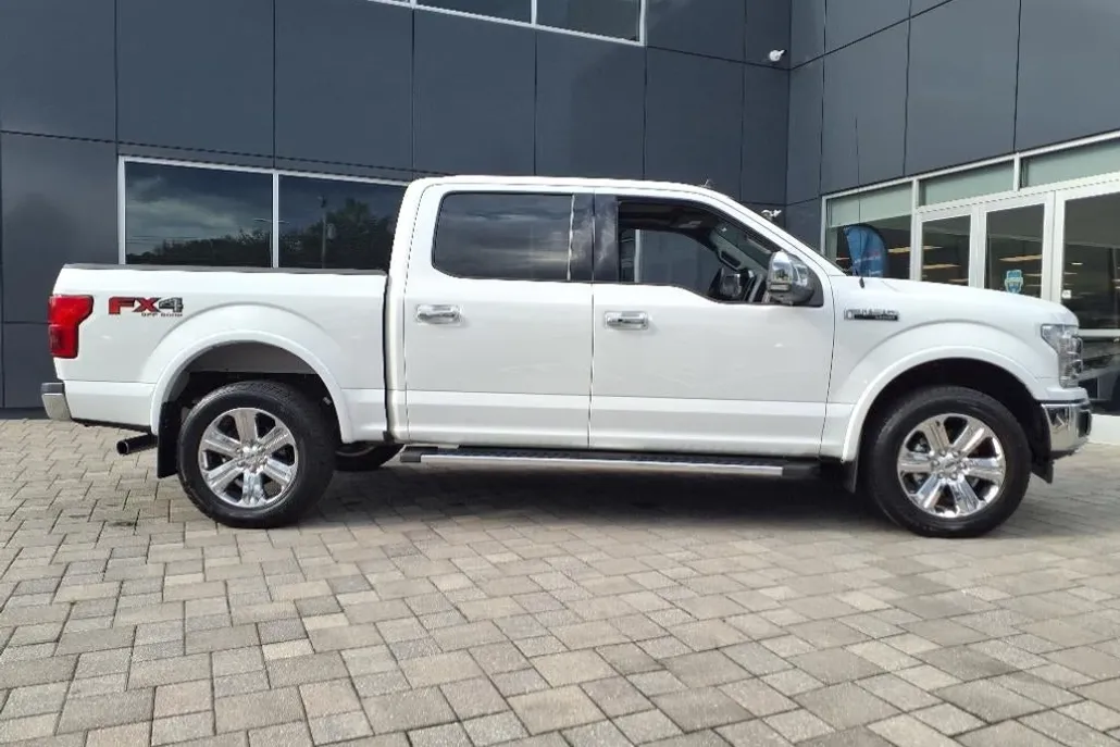 2020 Ford F-150 Lariat photo 1