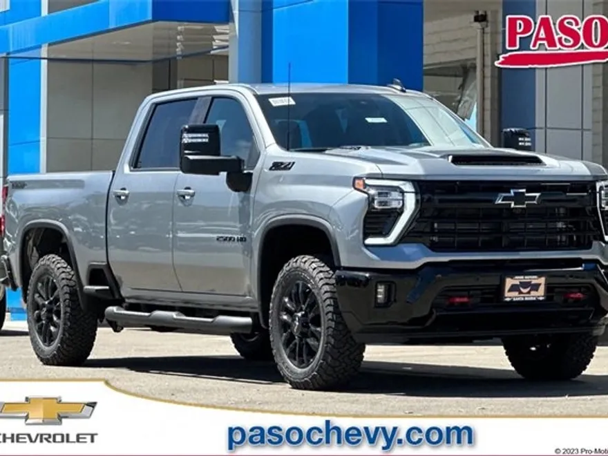 2025 Chevrolet Silverado 2500HD LT photo 1