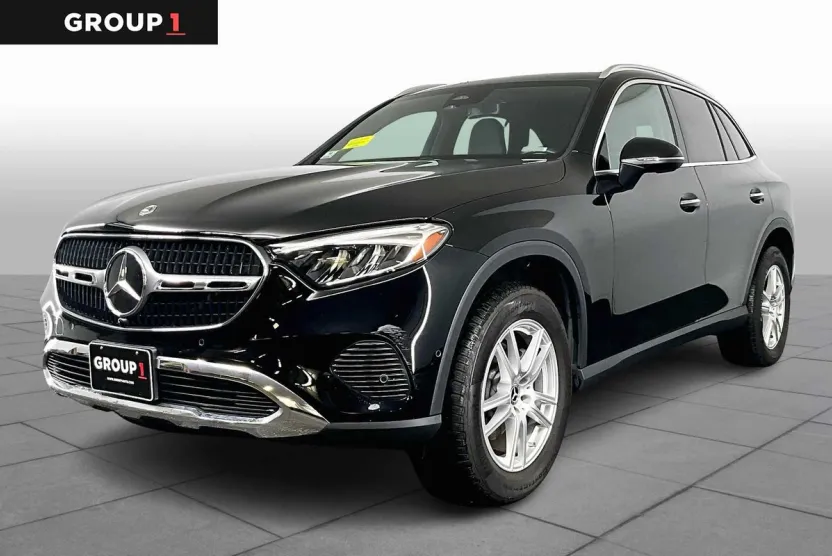 2023 Mercedes Benz GLC 300 4MATIC photo 1
