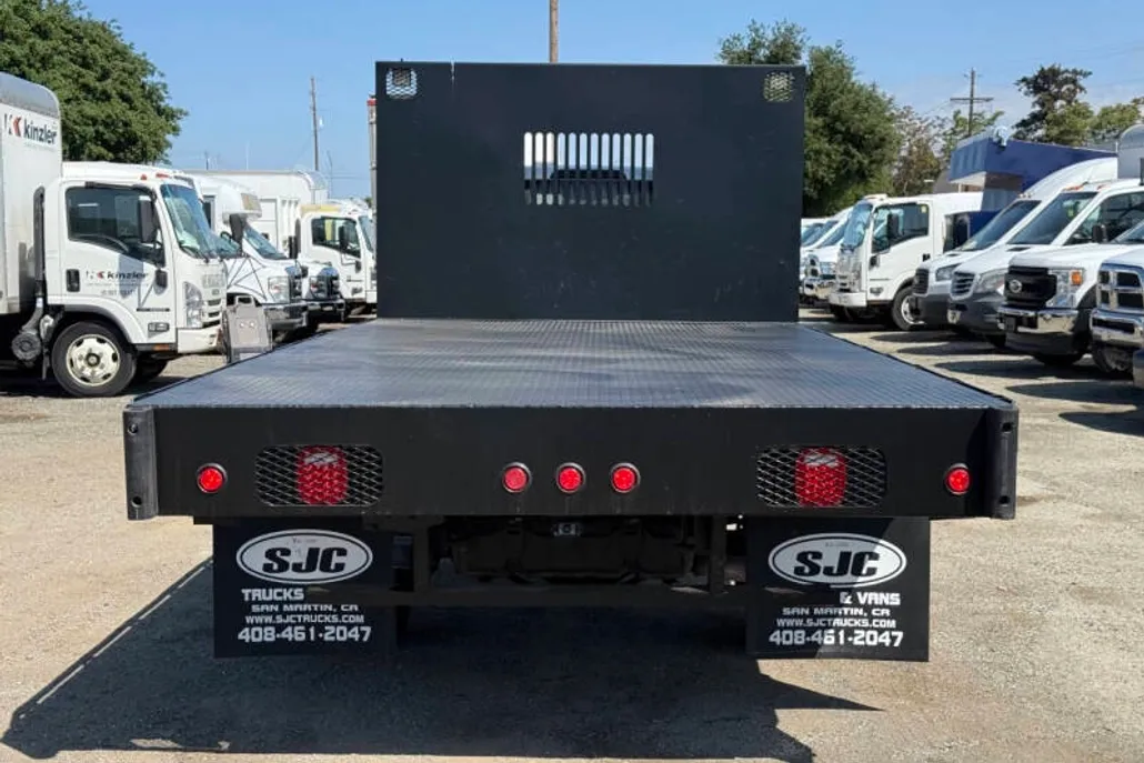 2022 Ford F-550 photo 1