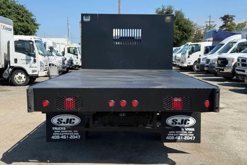 2022 Ford F-550 photo 1