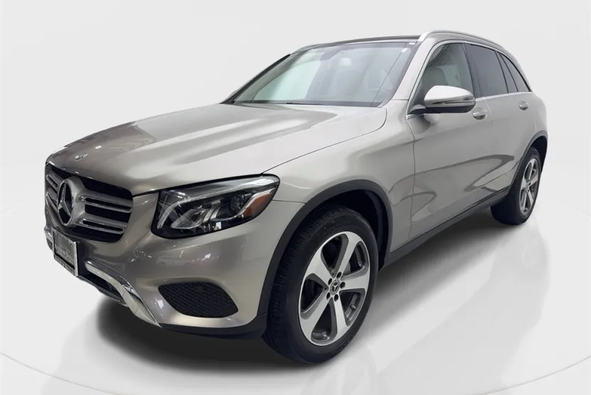 2019 Mercedes Benz GLC 300 photo 1