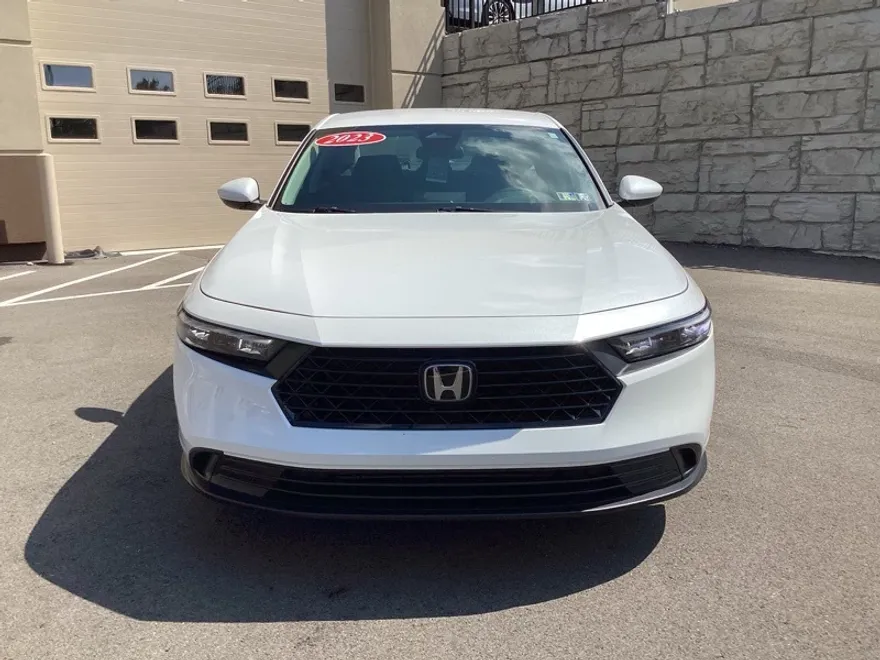 2023 Honda Accord LX photo 1