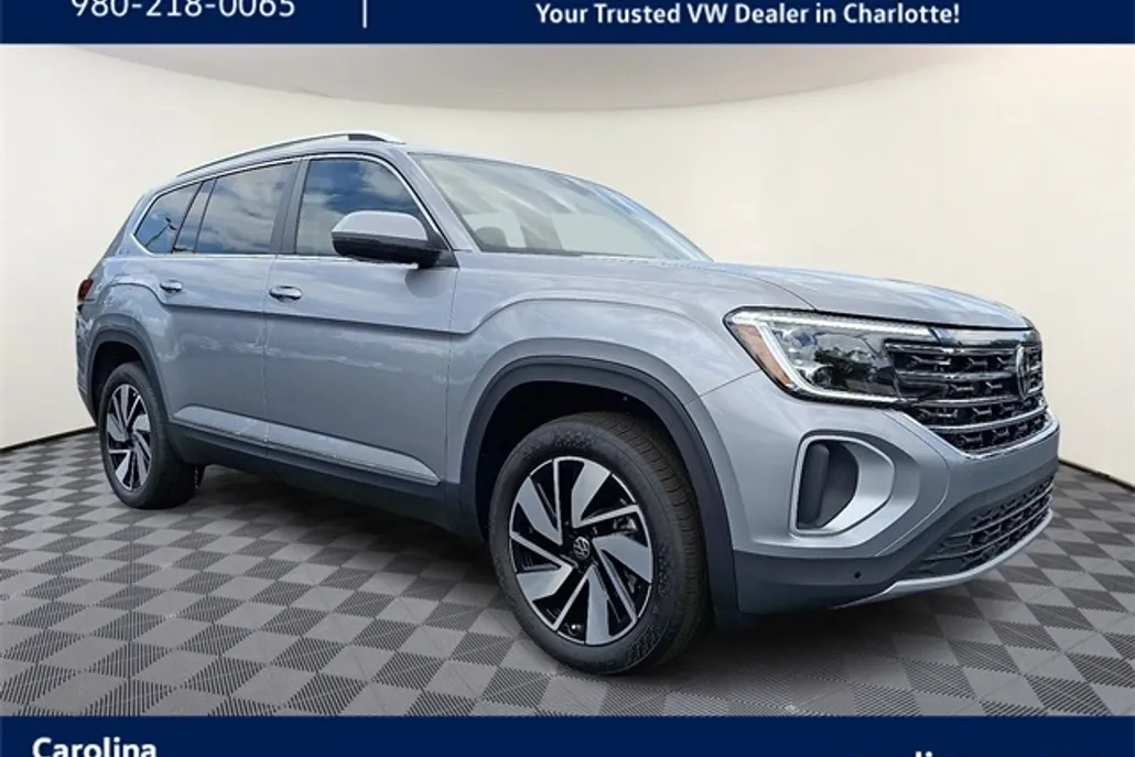 2025 Volkswagen Atlas SEL photo 1