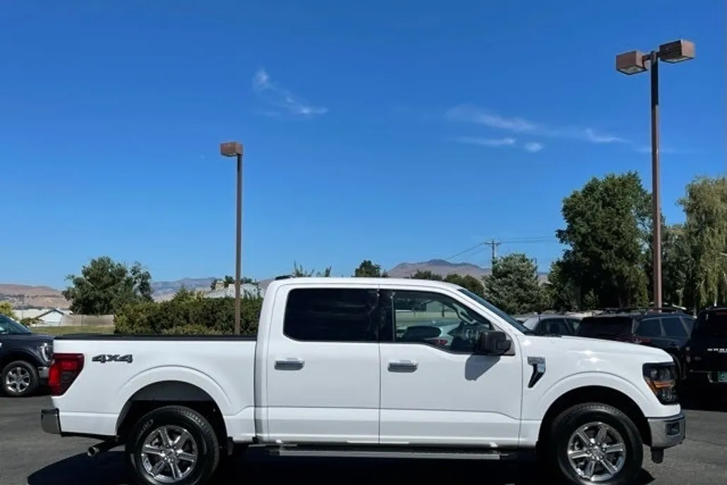 2024 Ford F-150 XLT photo 1