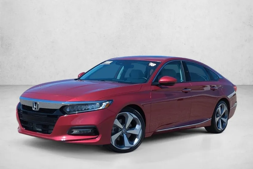 2018 Honda Accord Touring 2.0T photo 1