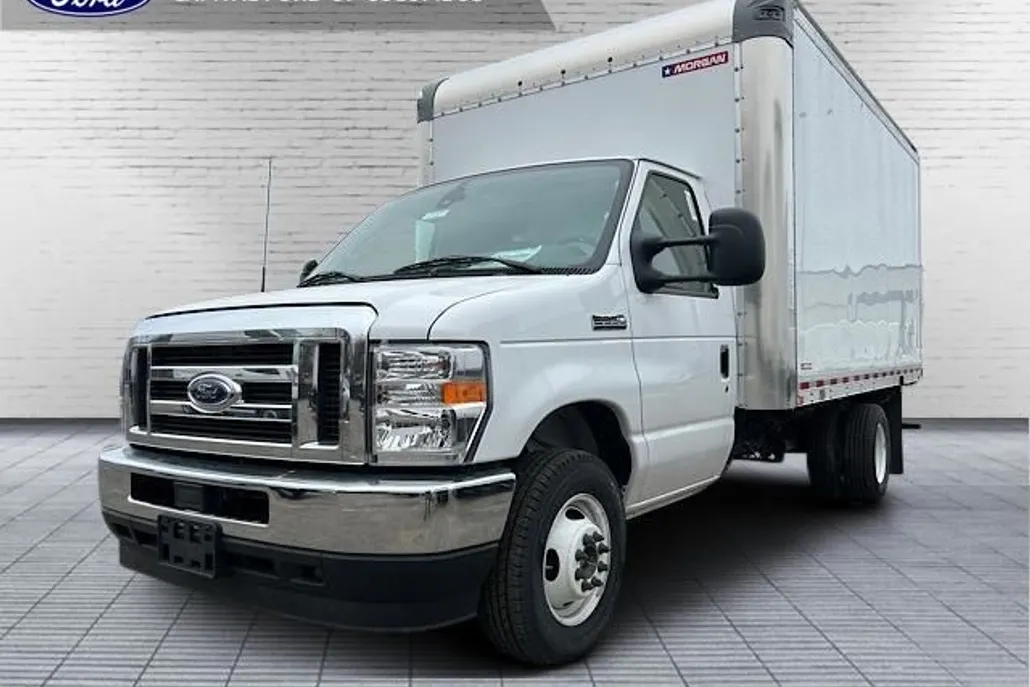 2024 Ford E-350 photo 1