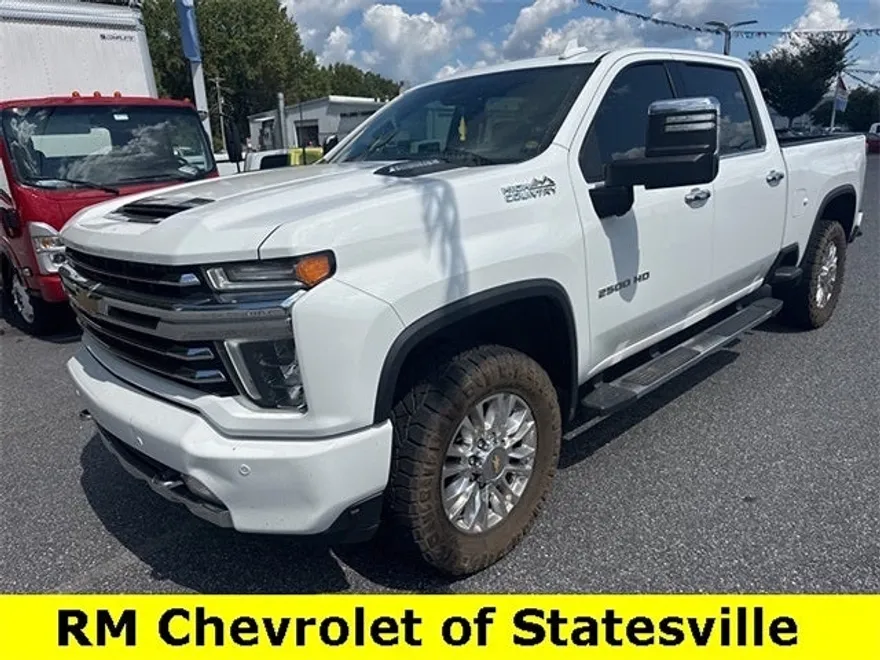 2022 Chevrolet Silverado 2500HD High Country photo 1