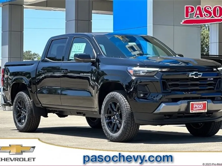 2025 Chevrolet Colorado Z71 photo 1