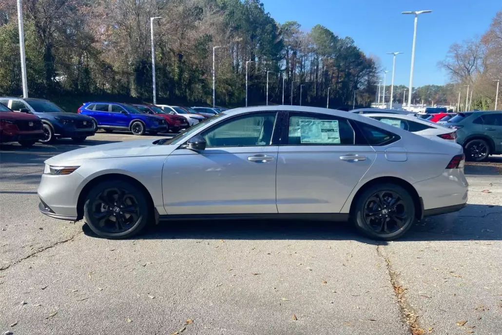 2025 Honda Accord SE photo 1