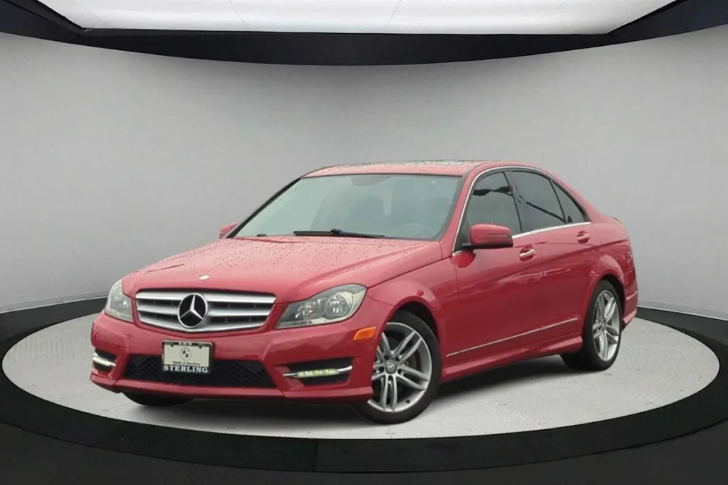 2013 Mercedes Benz C 300 Sport photo 1
