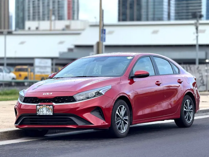 2023 Kia Forte LXS photo 1