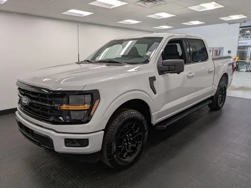 2024 Ford F-150 XLT photo 1