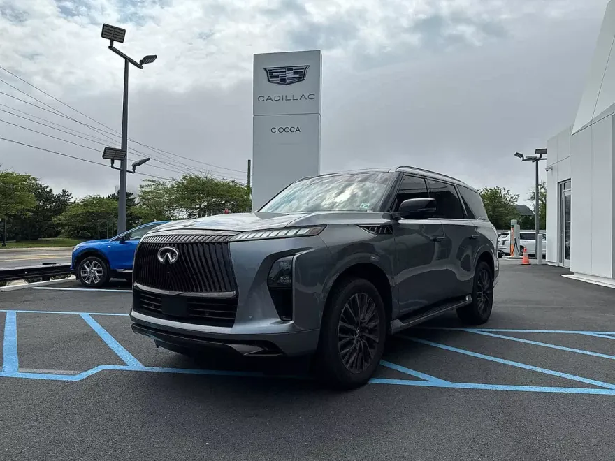 2025 Infiniti QX80 photo 1
