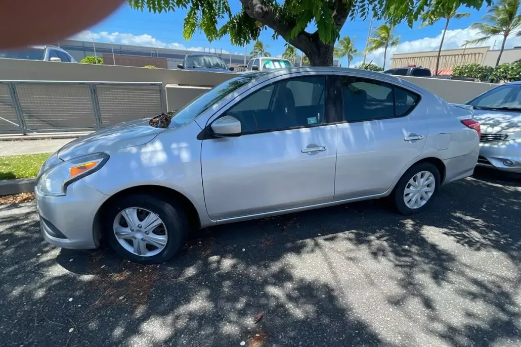 2016 Nissan Versa 1.6 SV photo 1