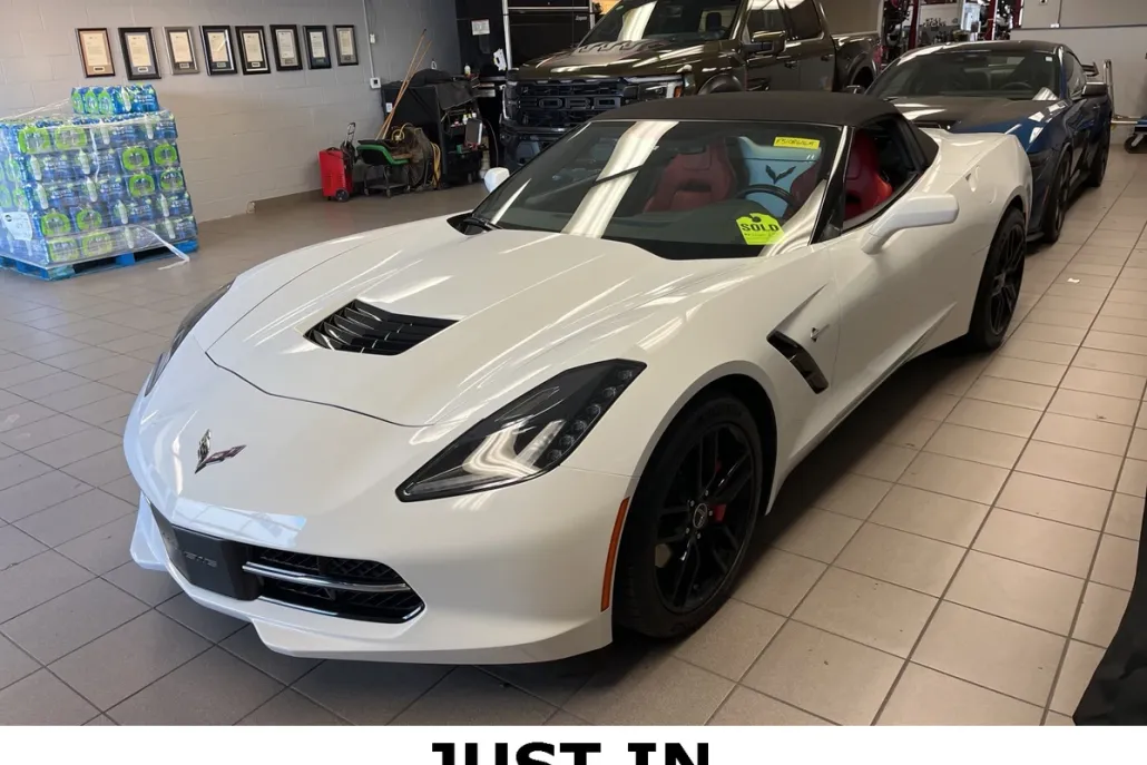 2015 Chevrolet Corvette Stingray Convertible photo 1