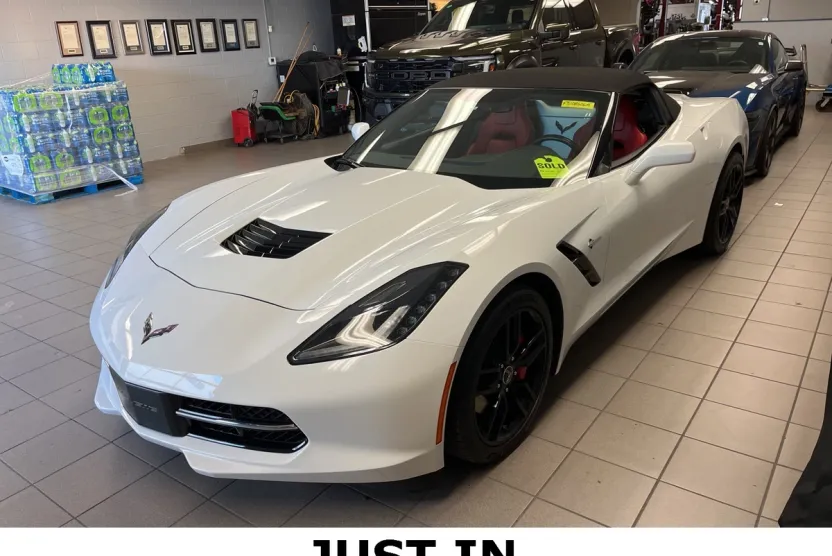 2015 Chevrolet Corvette Stingray Convertible photo 1