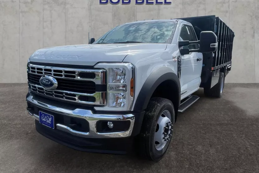 2024 Ford F-450 photo 1