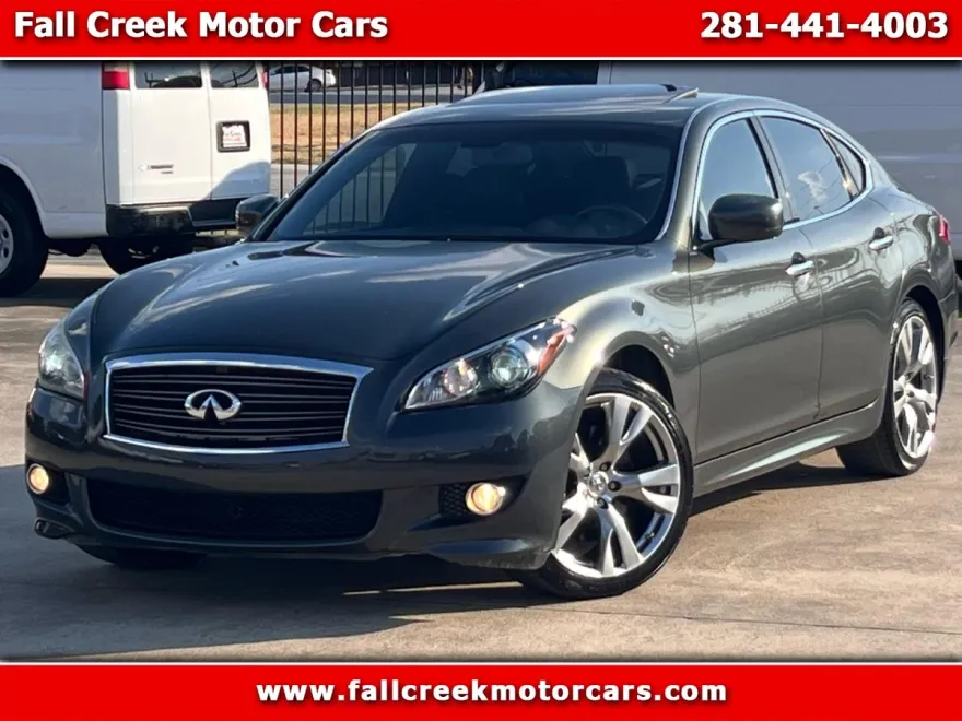 2013 Infiniti M37 photo 1
