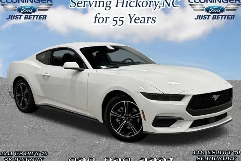 2025 Ford Mustang EcoBoost photo 1