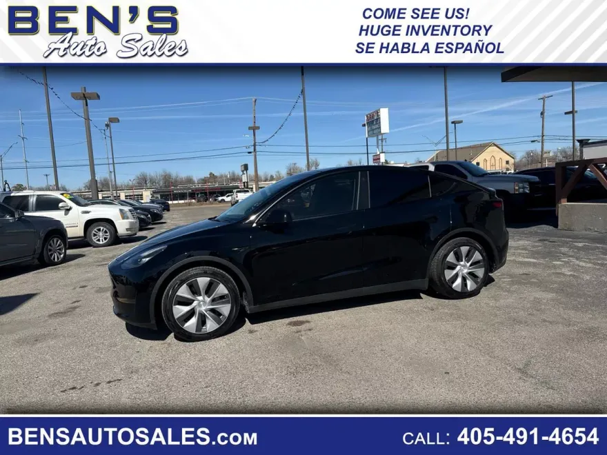 2021 Tesla Model Y Long Range photo 1