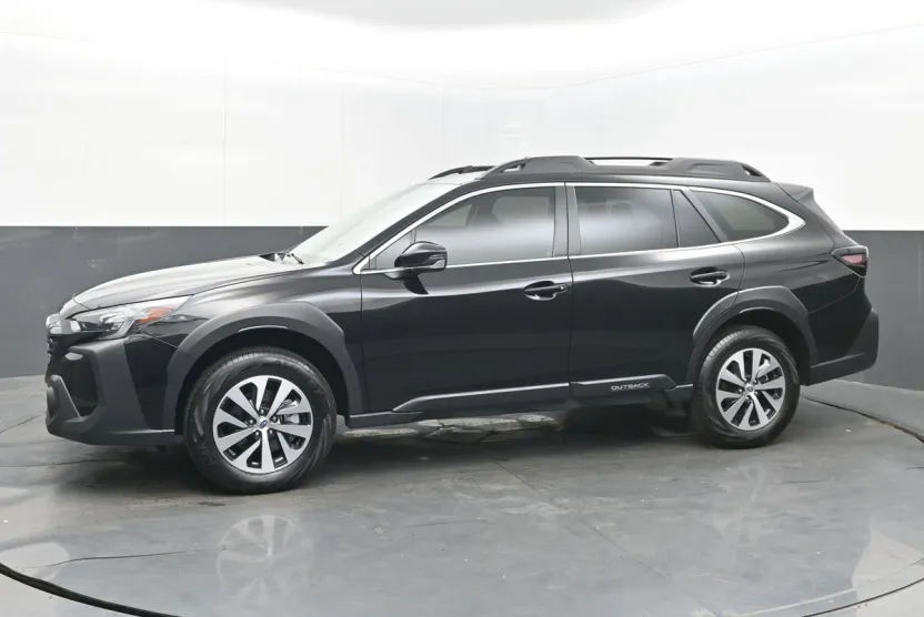 2025 Subaru Outback Premium photo 1
